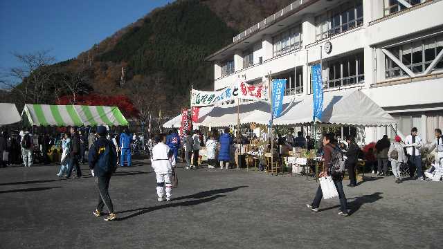 小学校前の売店